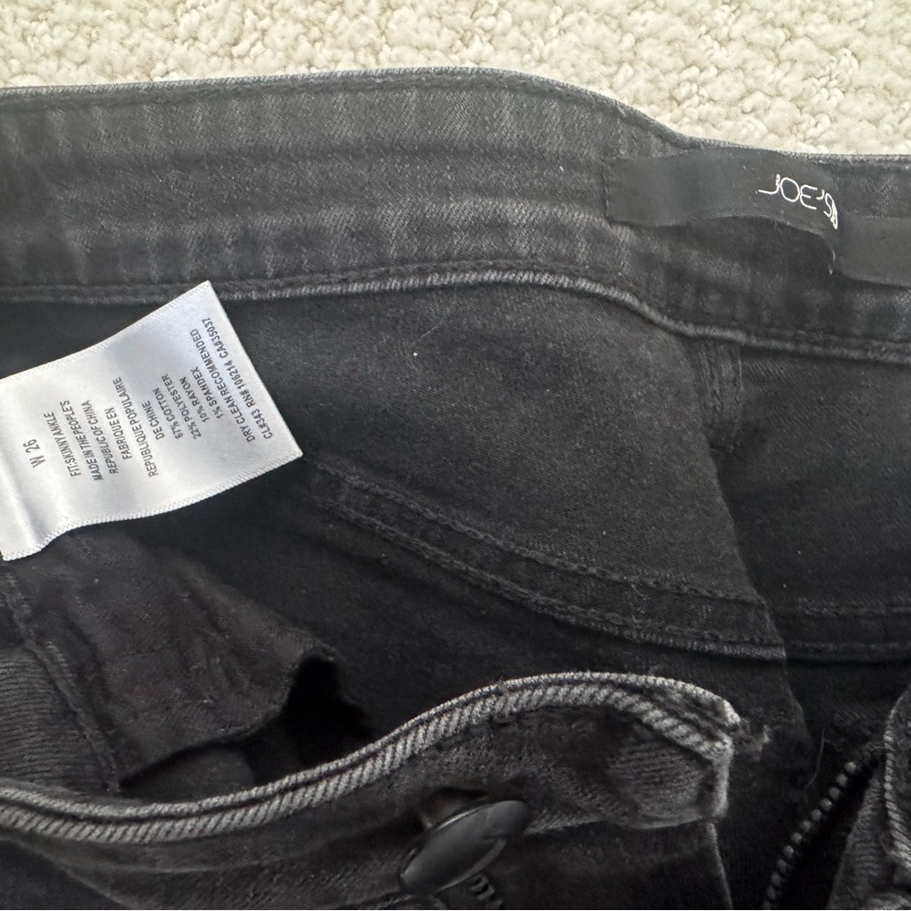 Black light wash JOES jeans - size 26